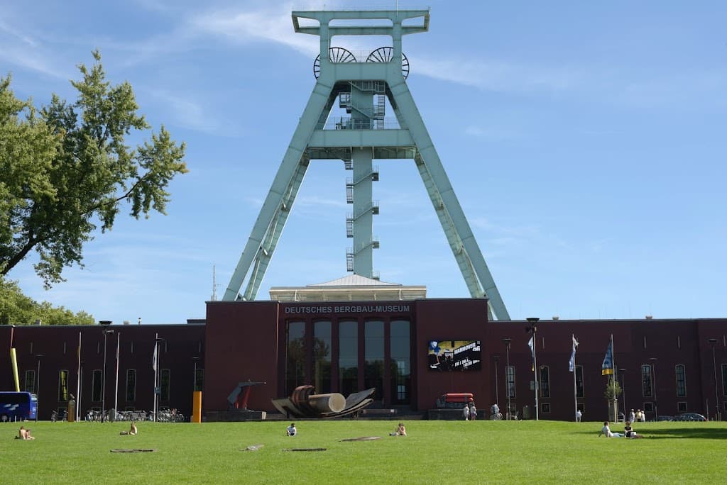 Seilscheibe, zur Erinnerung an die Zechen in Bochum
