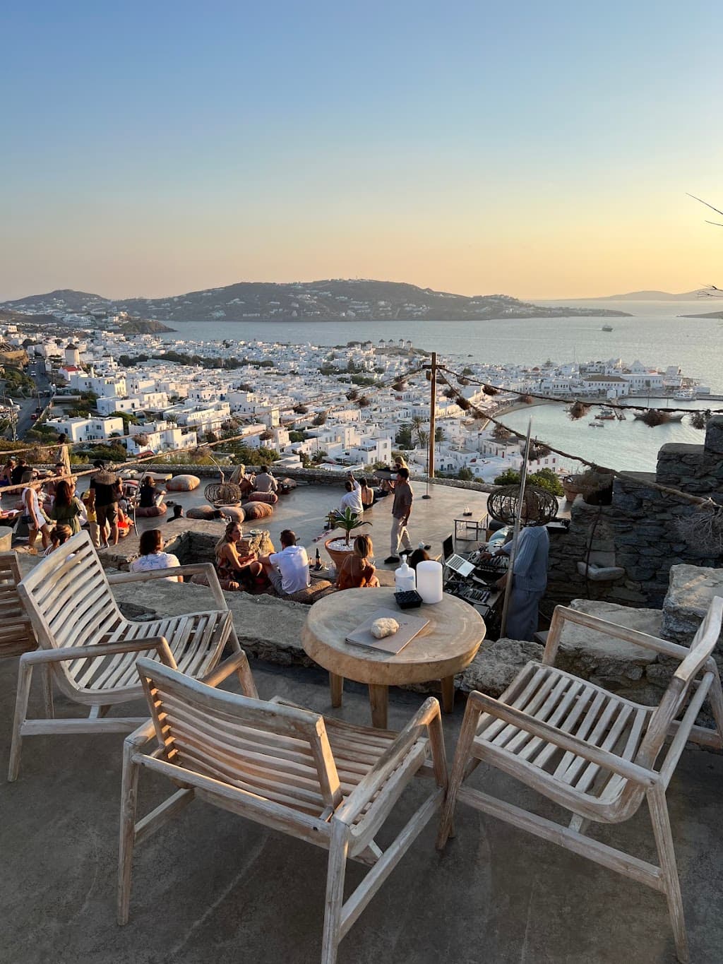 180° Sunset Bar