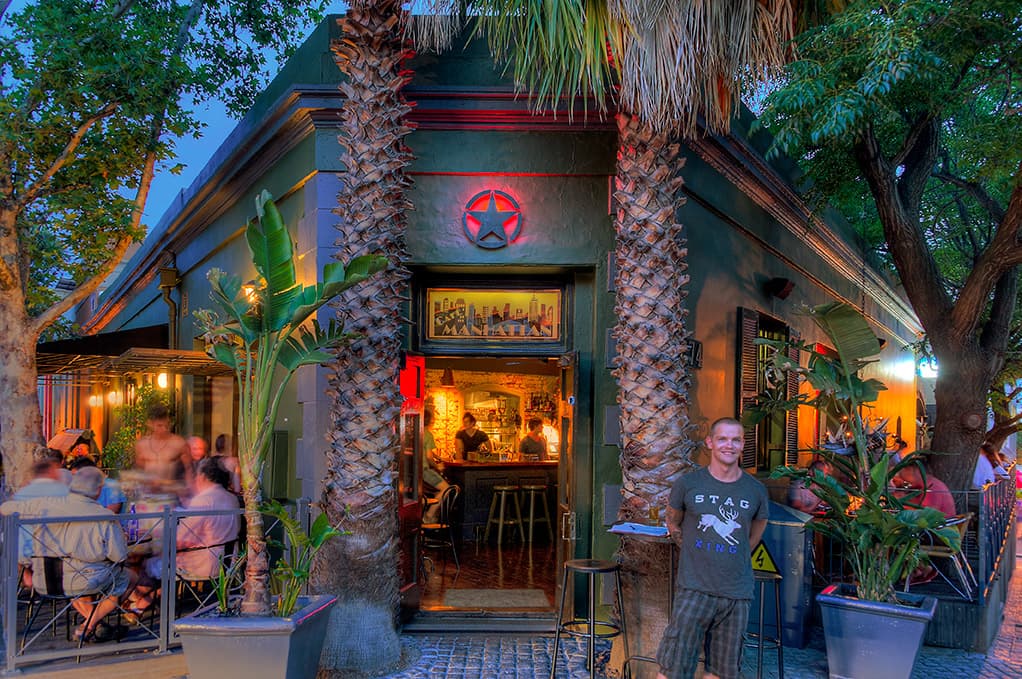 Cafe Manhattan