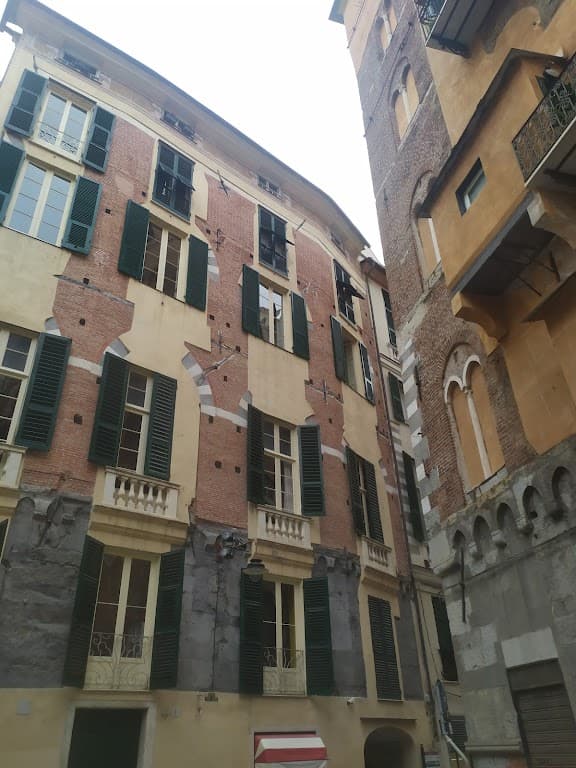 Via San Luca