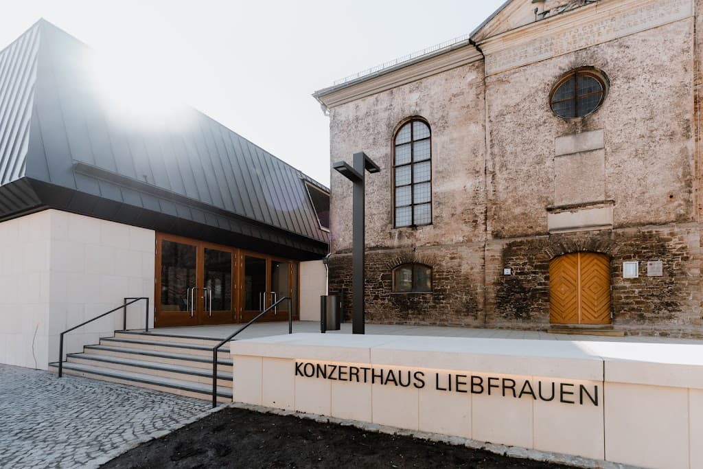 Liebfrauenkirche und Benefizienhaus