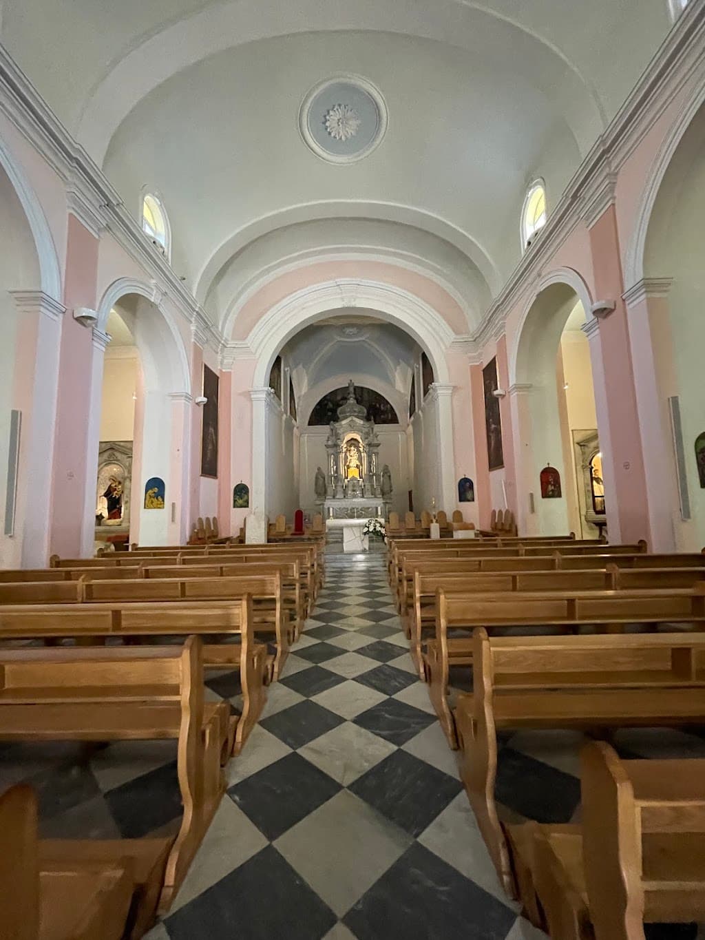Kapela sv. Dominiku i Petronili