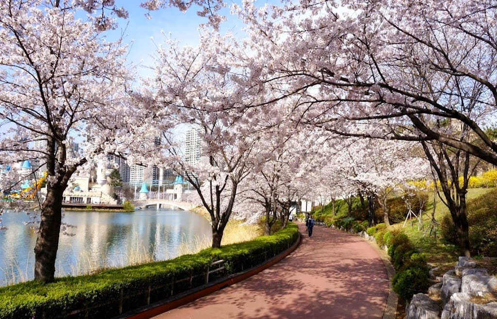 Seokchon See