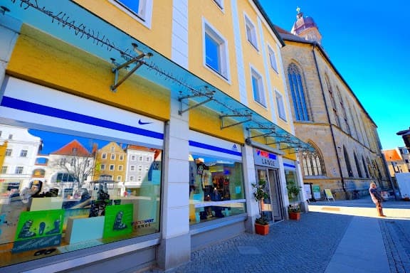 Waisenhausgasse