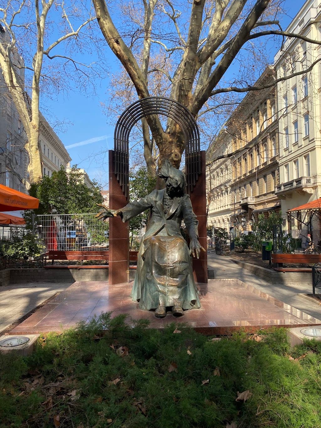 Franz-von-Liszt-Denkmal
