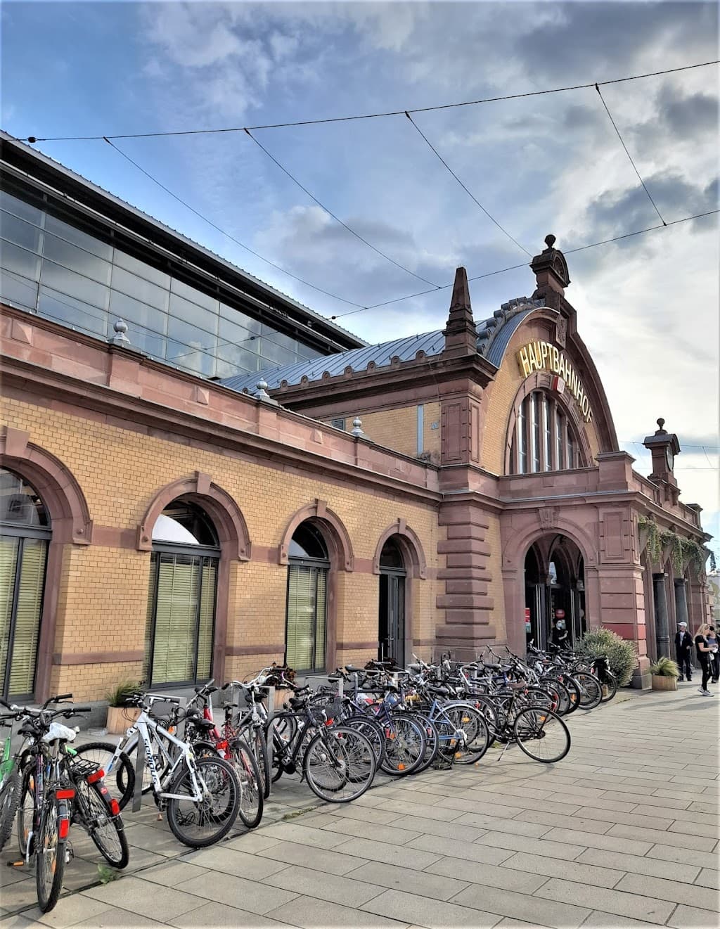 Zughafen