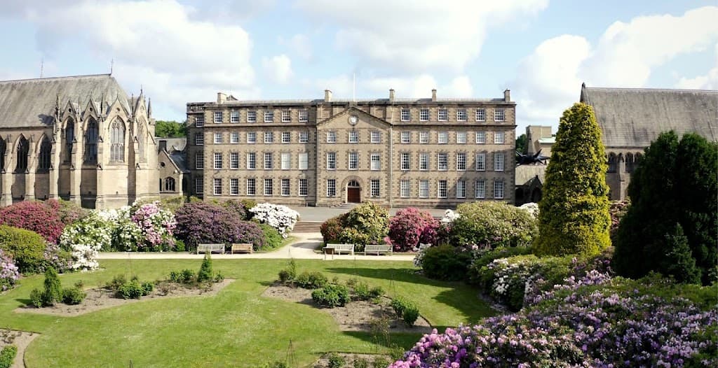 Ushaw: Historisches Haus, Kapellen und Gärten