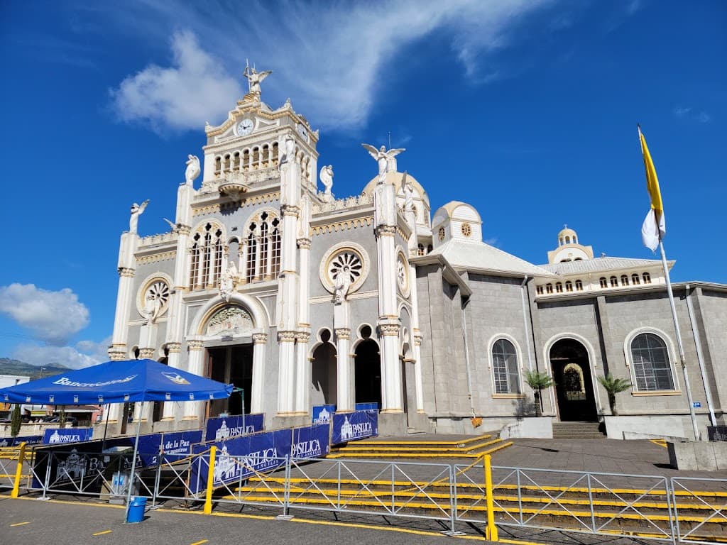 Basilika Nuestra Señora de los Ángeles