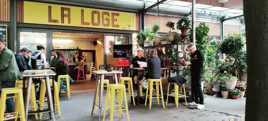 LA LOGE