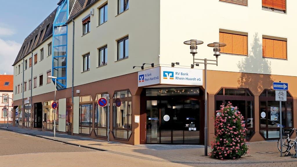 Ehemaliges Haus der VereinigtenVR Bank Kur- und Rheinpfalz