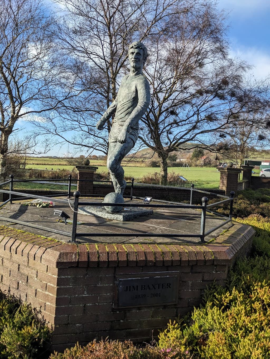 Jim Baxter Statue