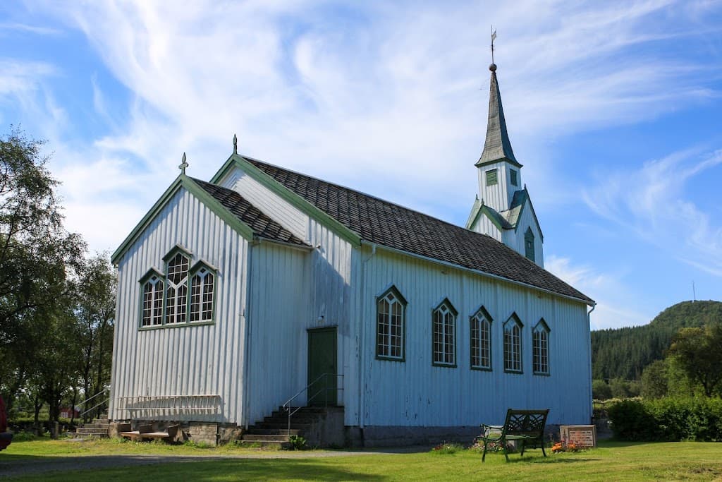 Leka Kirke