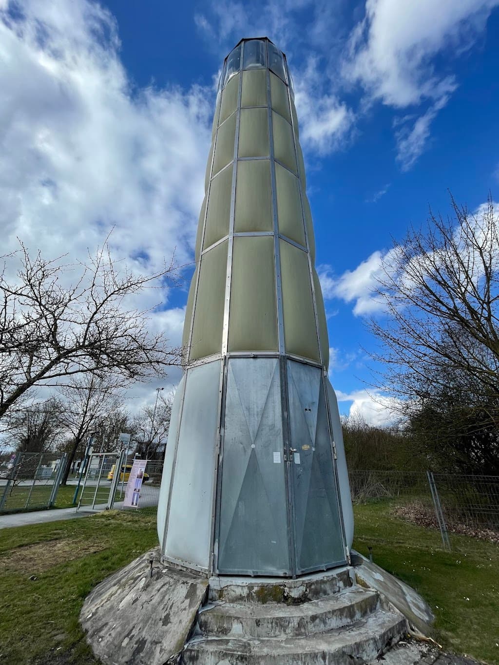 Vesuna-Turm