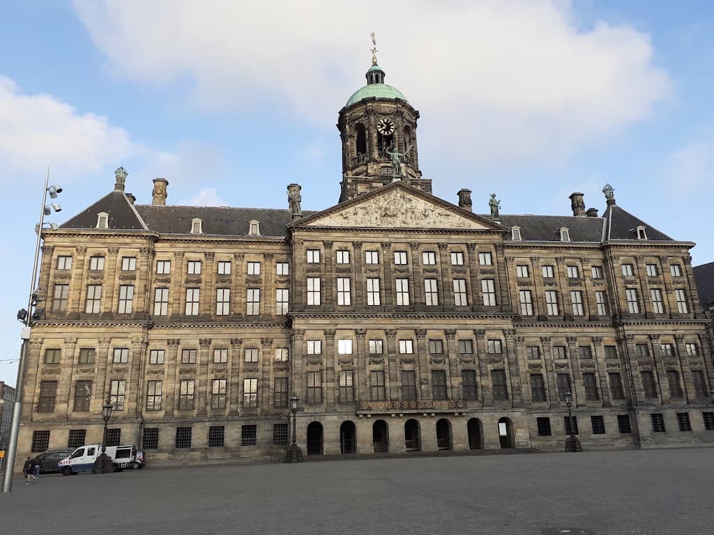 Dam Platz & Königspalast
