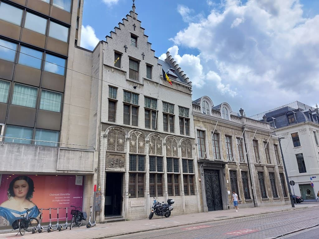 Museum Mayer van den Bergh