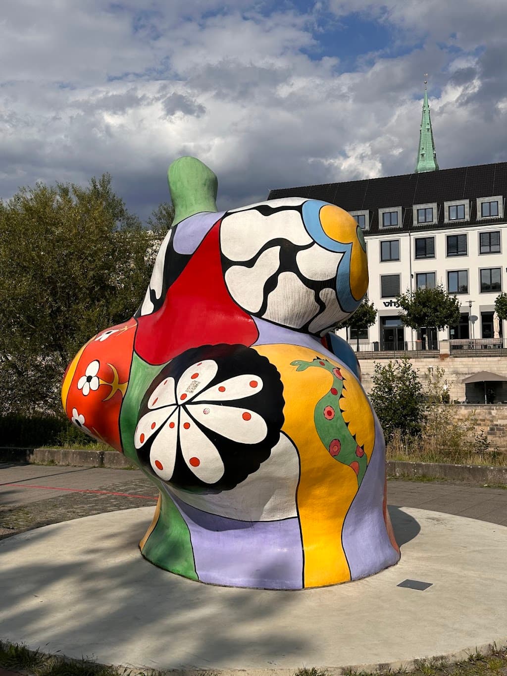 Nanas von Niki de Saint Phalle