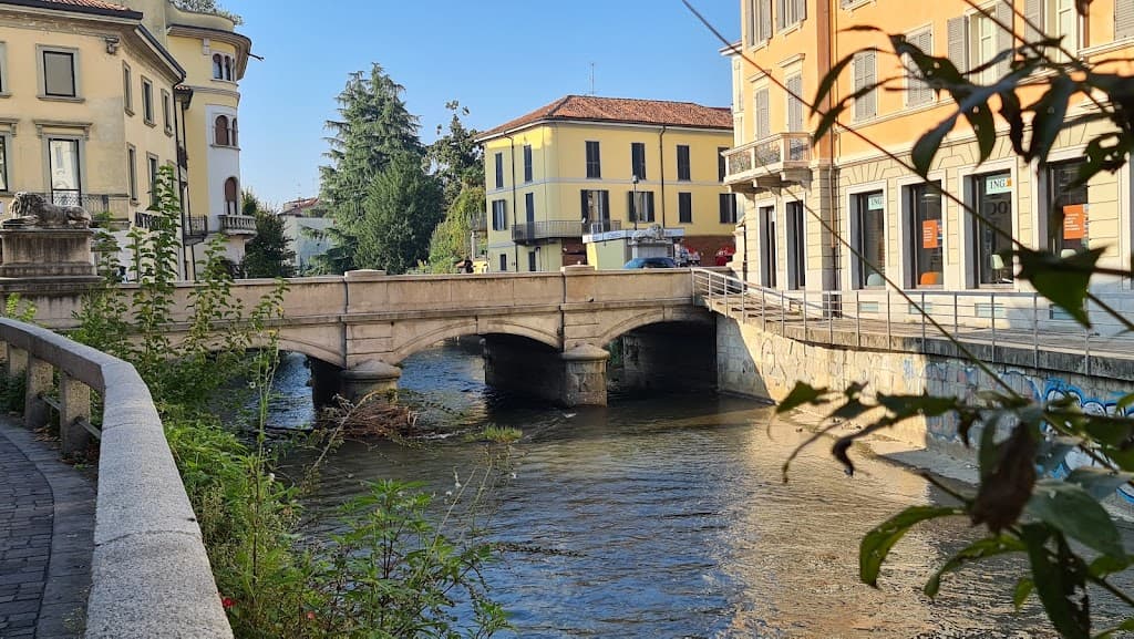 Löwenbrücke