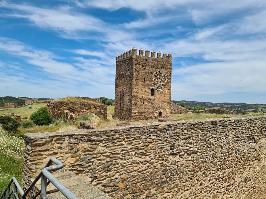 Burg Noudar