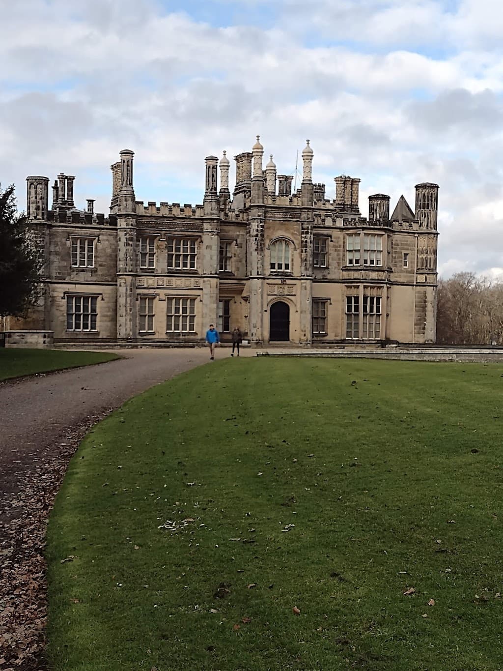 Dalmeny House