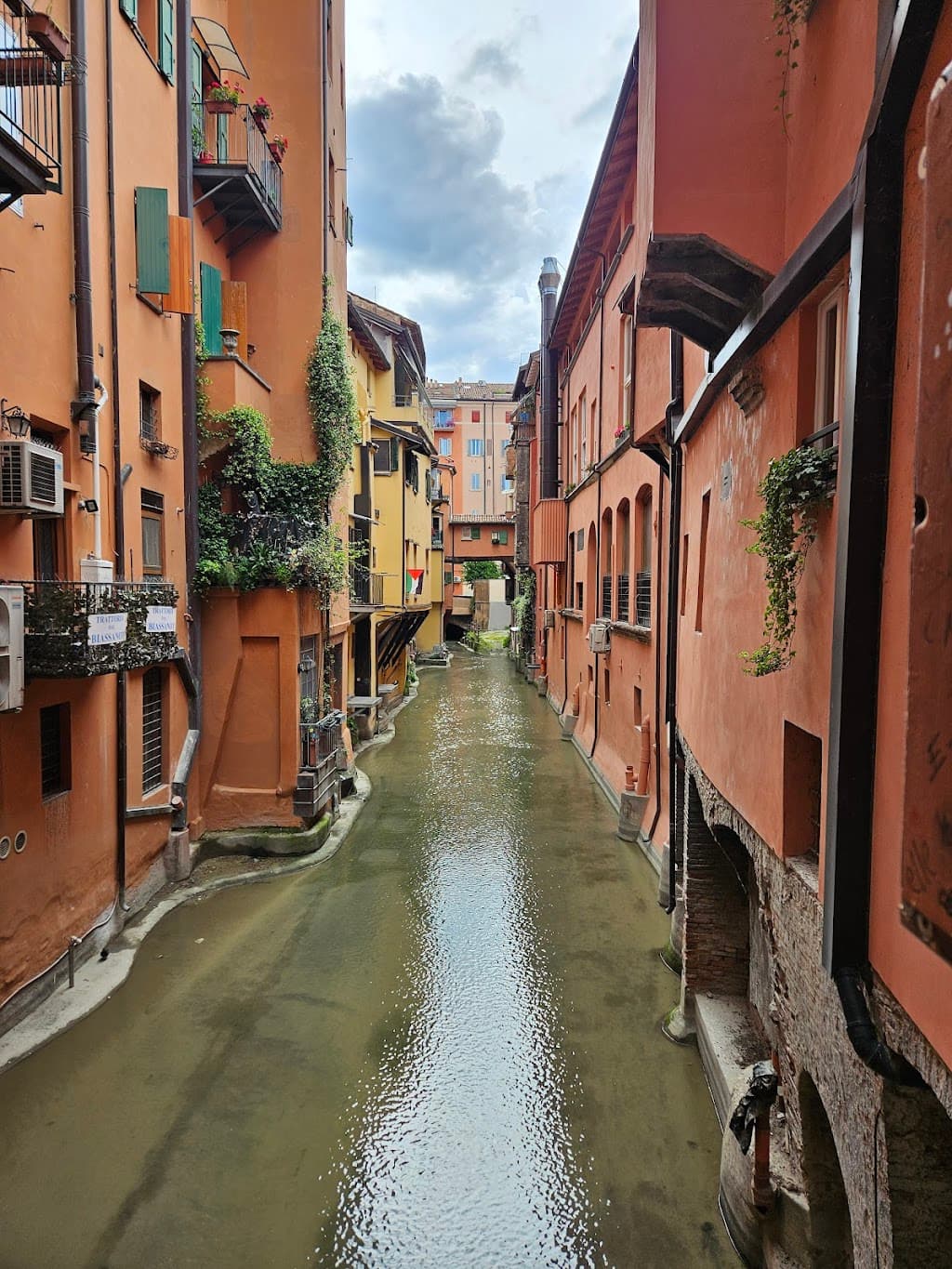 Finestrella di Via Malcontenti