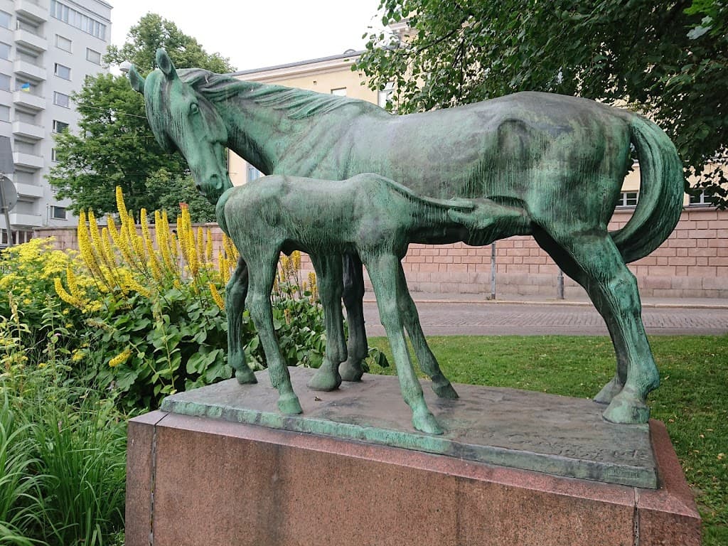 Móðirást Skulptur