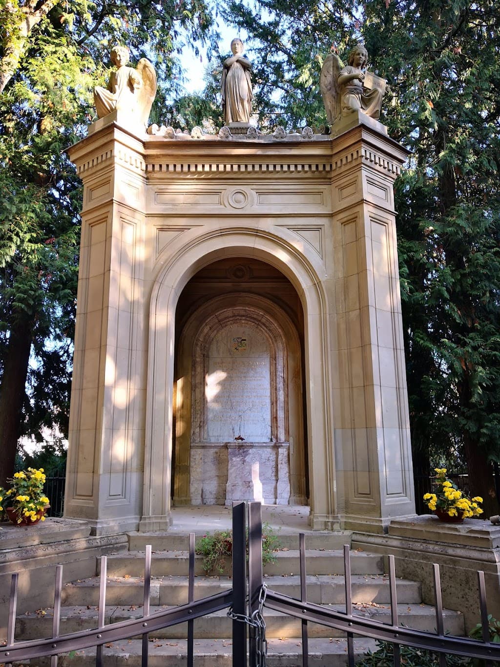 Freizeitgelände Alter Friedhof Wiesbaden
