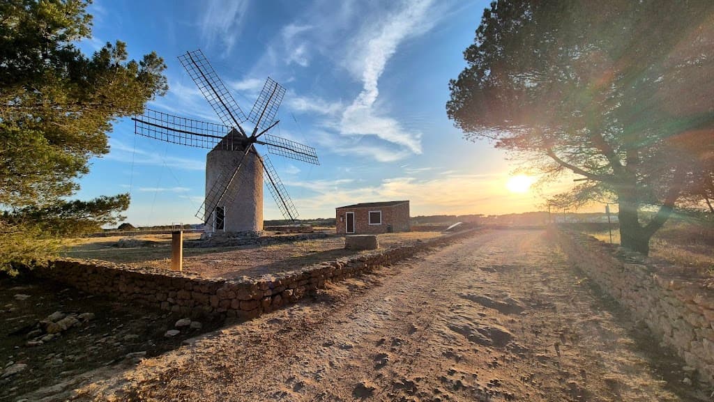 Molino viejo de la Mola