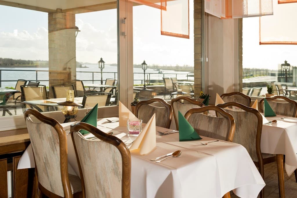 Hotel "Wacht am Rhein"