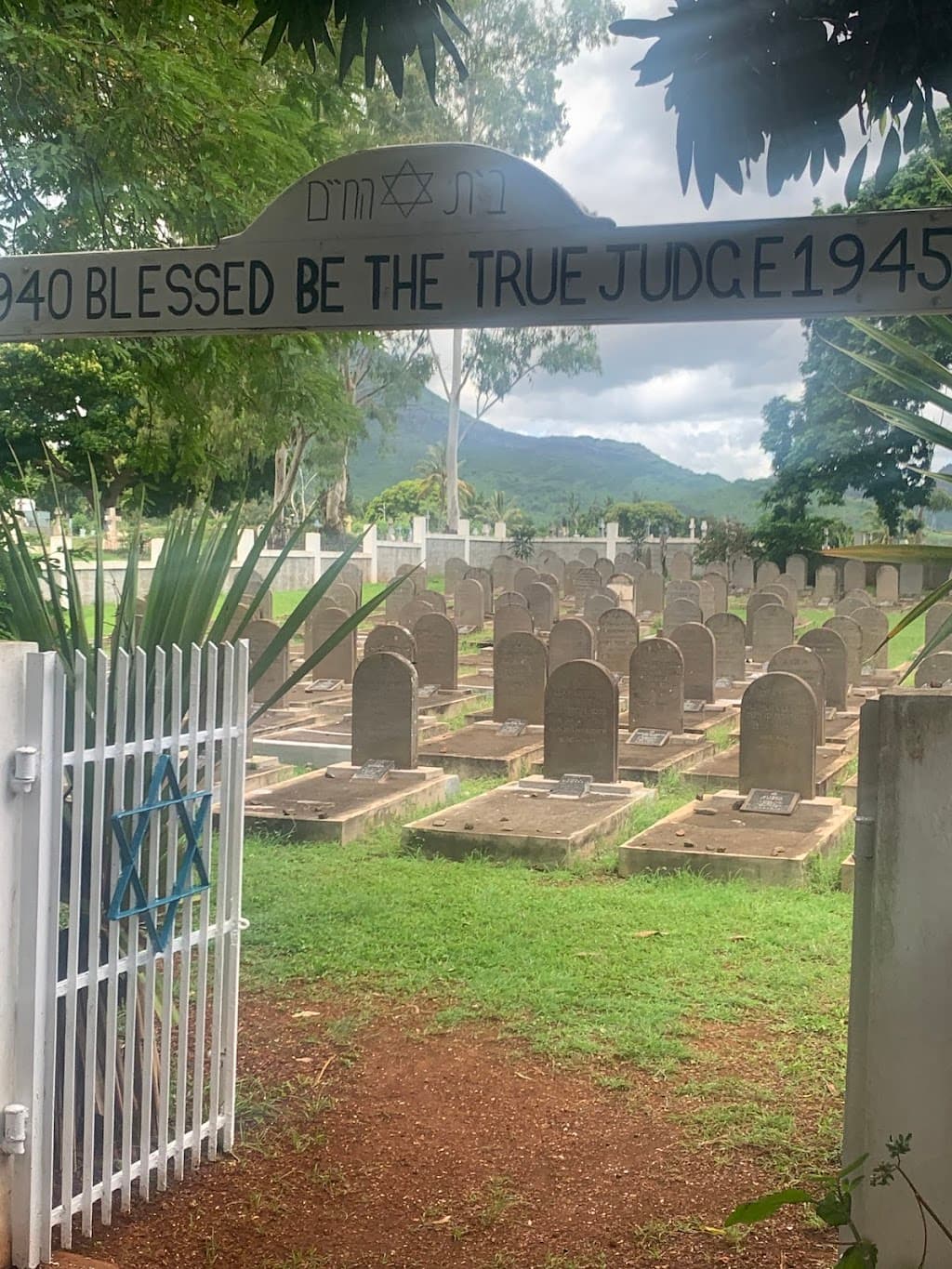 Saint Martin Jewish Cemetery