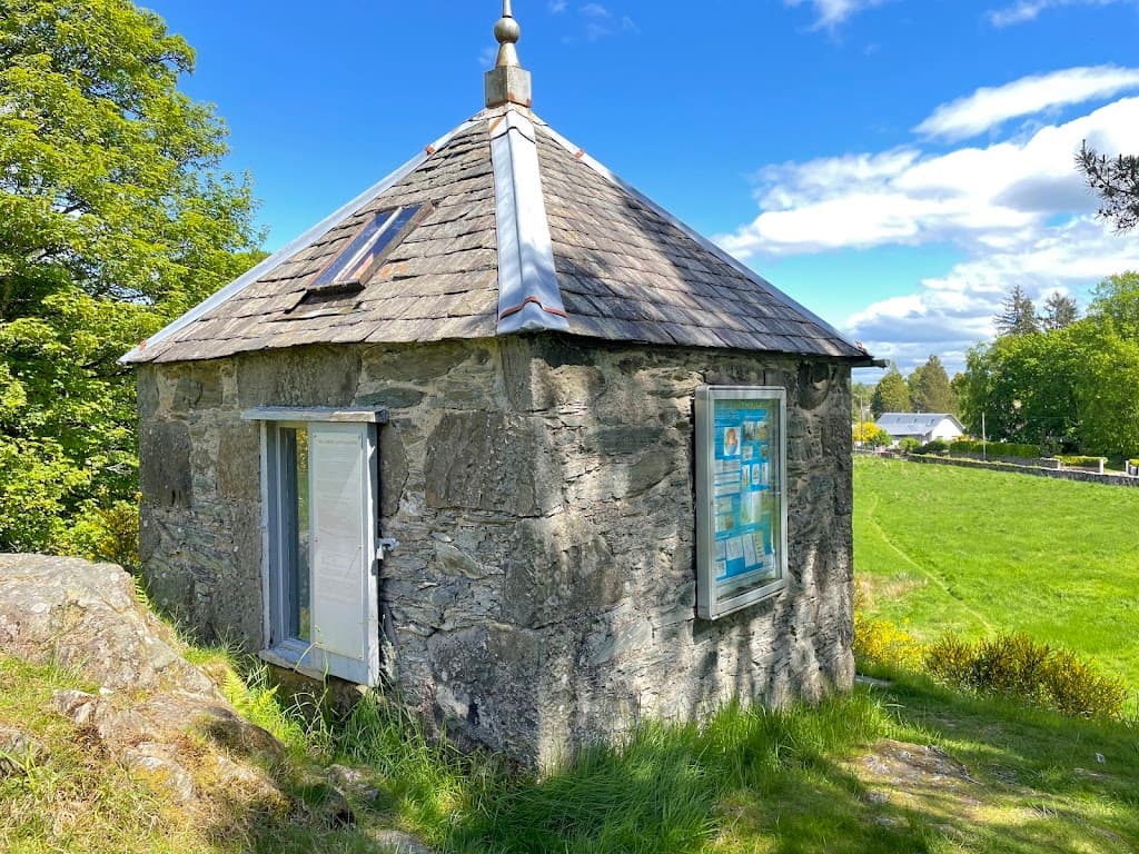 Earthquake House