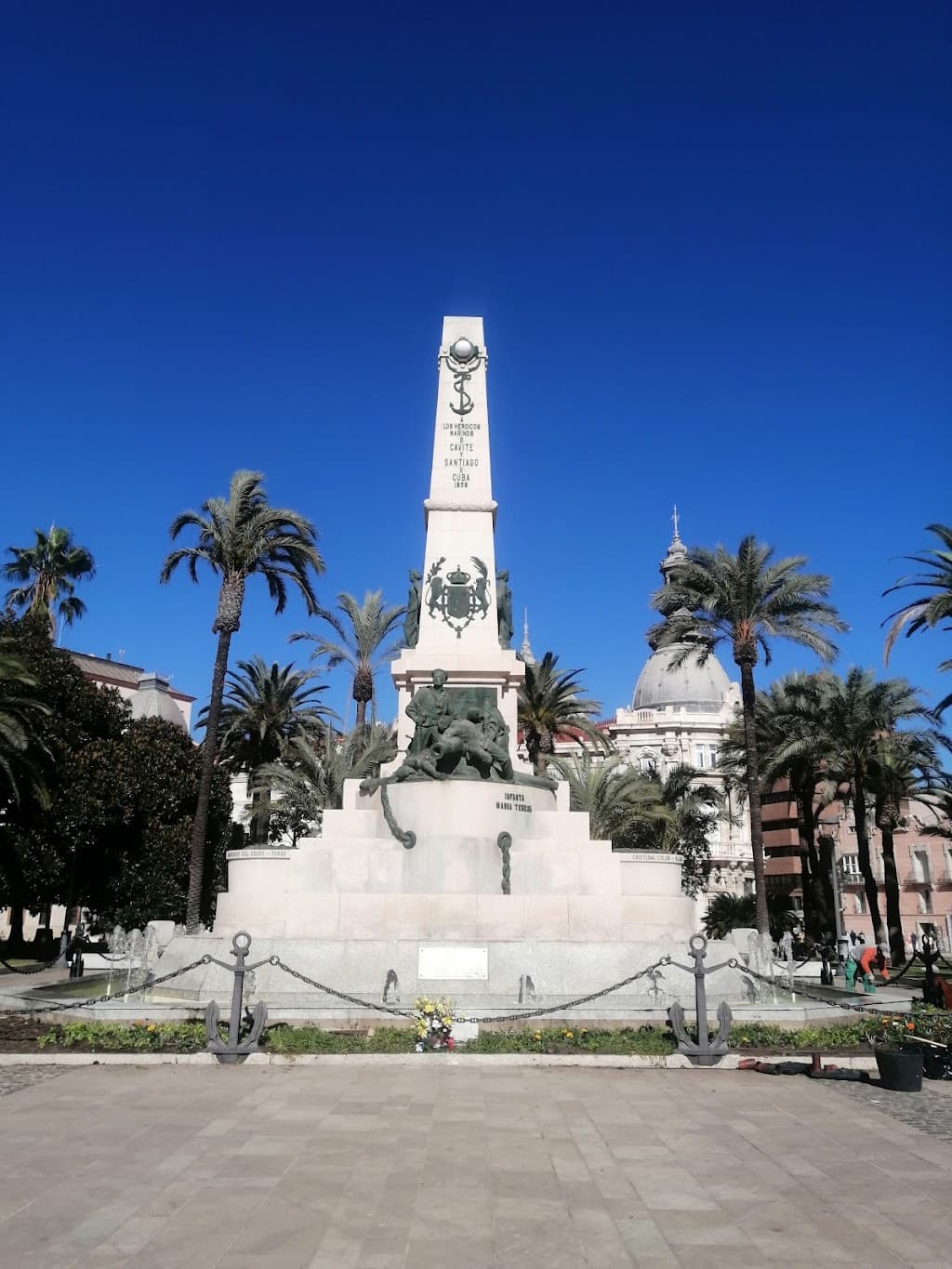 Monumento a los Héroes de Cavite y Santiago de Cuba