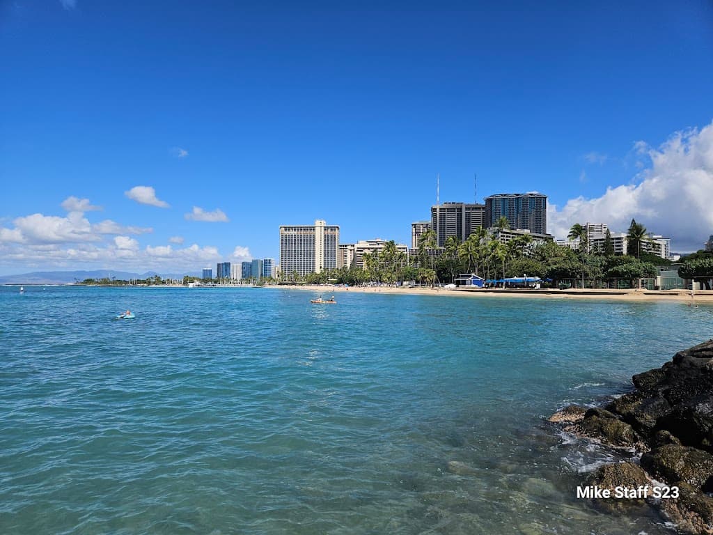 Fort DeRussy Beach Park