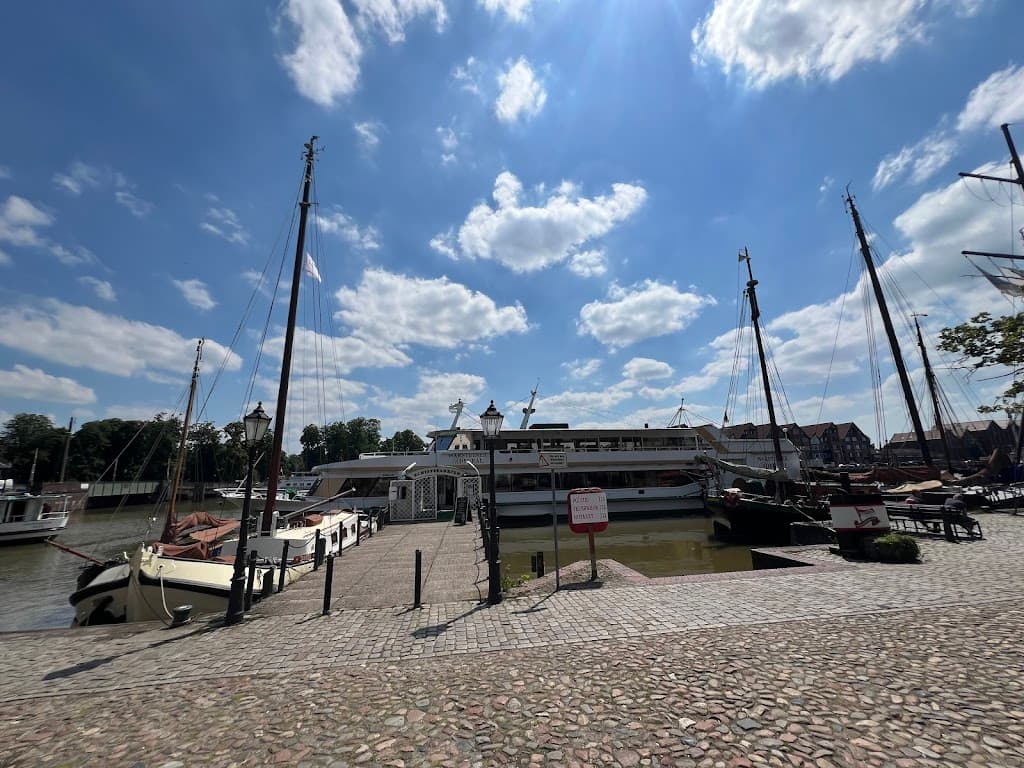 Anleger "Warsteiner Admiral"